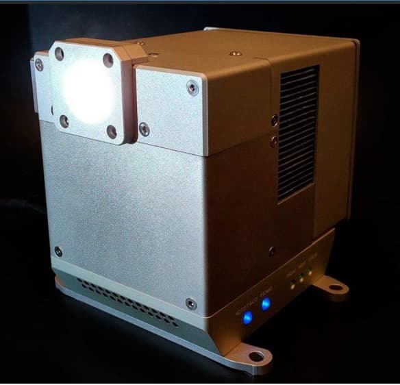 レーザー励起白色光源 XWS-30